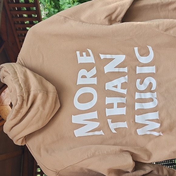 Ollie hoodie- size large - Picture 6 of 6